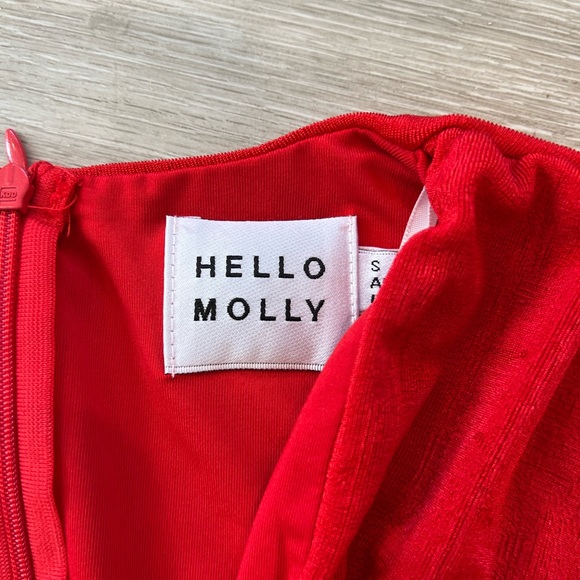 Red velvet long sleeve dress - Picture 3 of 3